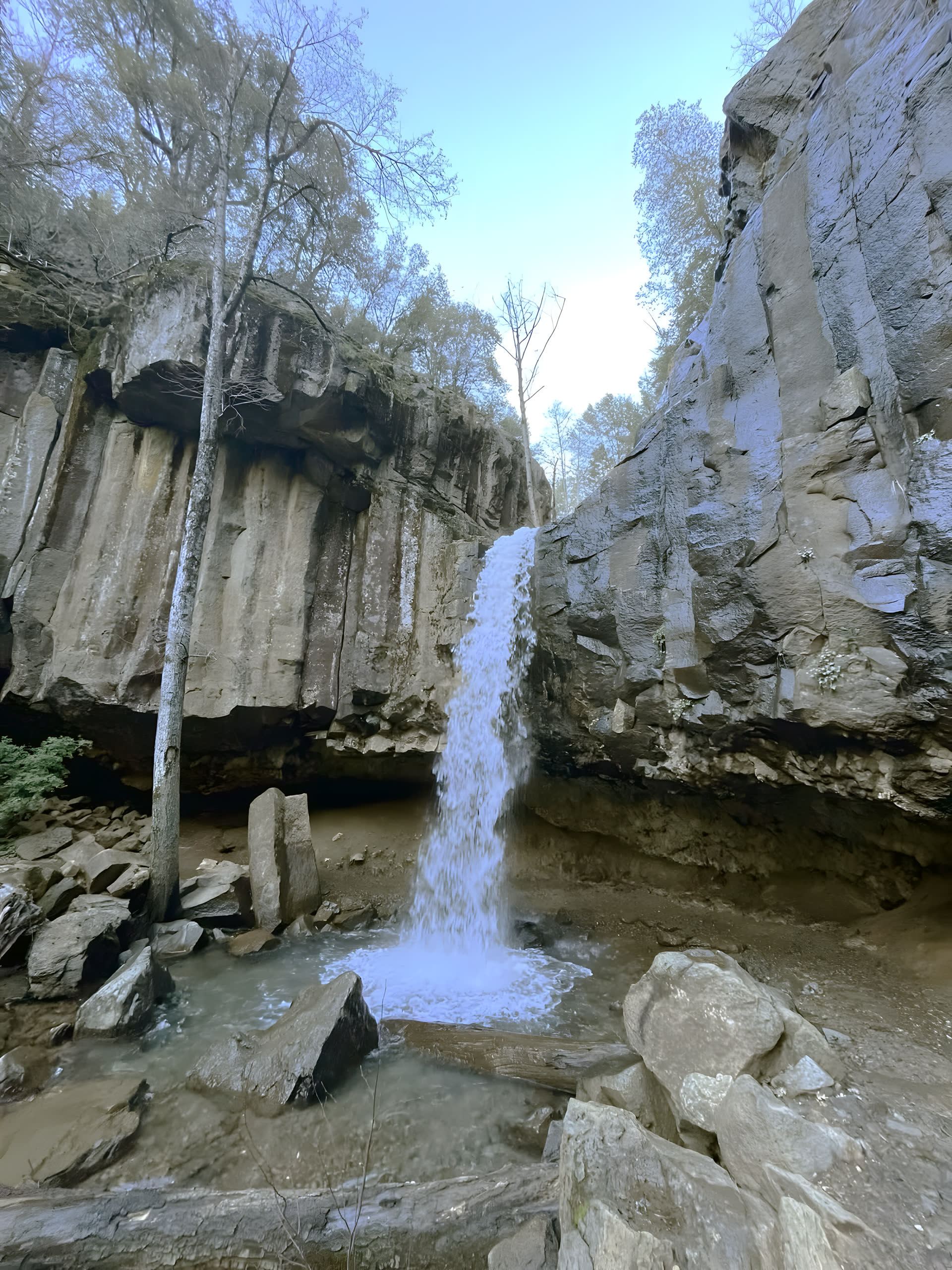 Hedge Creek Falls in Dunsmuir